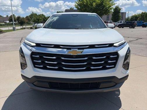 Summit White 2026 Chevrolet Equinox LT