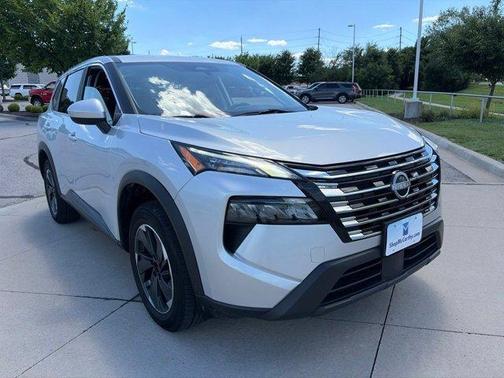 Brilliant Silver Metallic 2024 Nissan Rogue SV