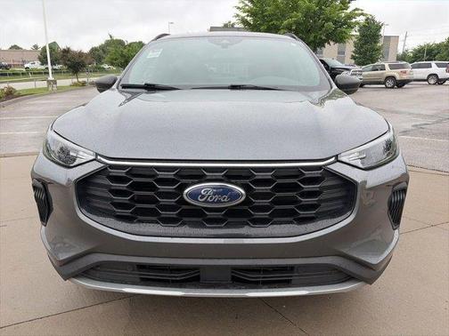 Gray Metallic 2025 Ford Escape ST-Line