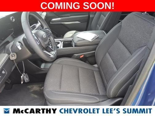Lakeshore Blue 2024 Chevrolet Traverse LT