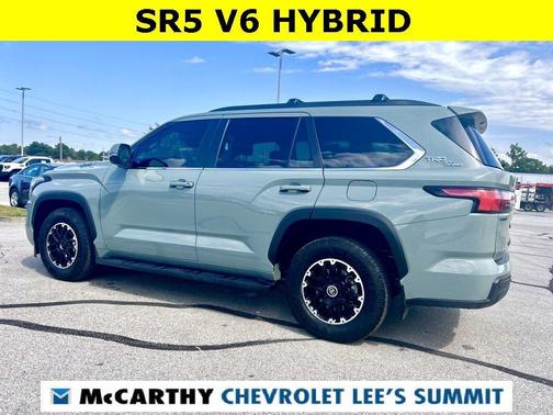 2024 Toyota Sequoia SR5