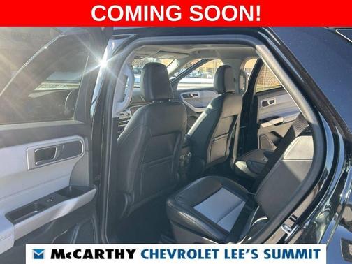 Agate Black Metallic 2024 Ford Explorer XLT