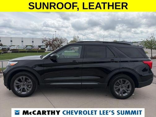Black Metallic 2024 Ford Explorer XLT