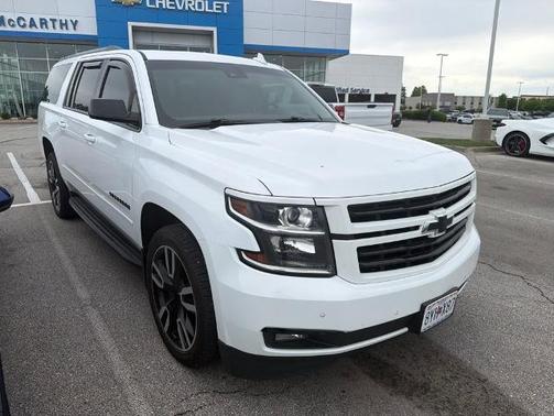 Summit White 2019 Chevrolet Suburban Premier