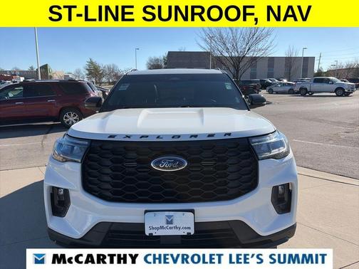 2025 Ford Explorer ST-Line