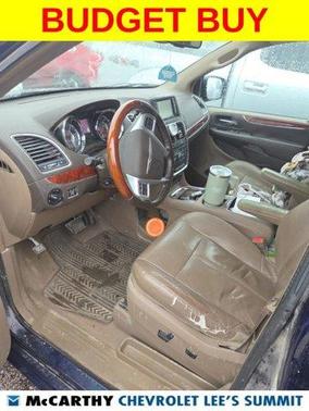 2012 Chrysler Town & Country Limited