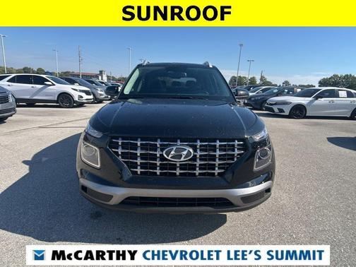 2024 Hyundai VENUE SEL