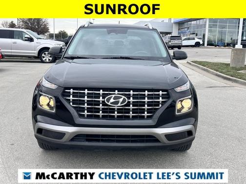 2024 Hyundai VENUE SEL