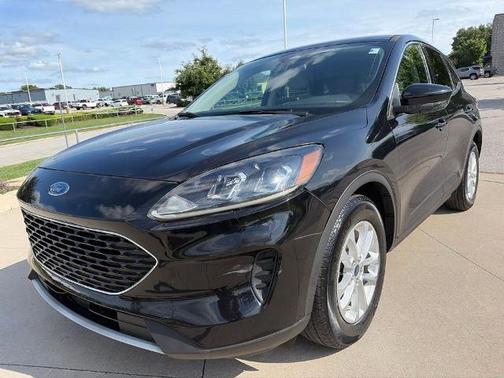 Black Metallic 2020 Ford Escape SE