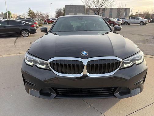 2021 BMW 330 i xDrive