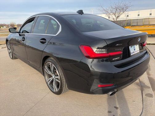 2021 BMW 330 i xDrive