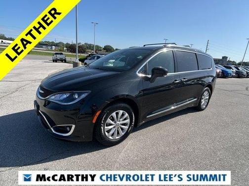 2019 Chrysler Pacifica Touring-L