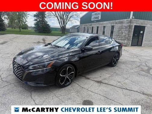 Black 2023 Nissan Altima 2.5 SR