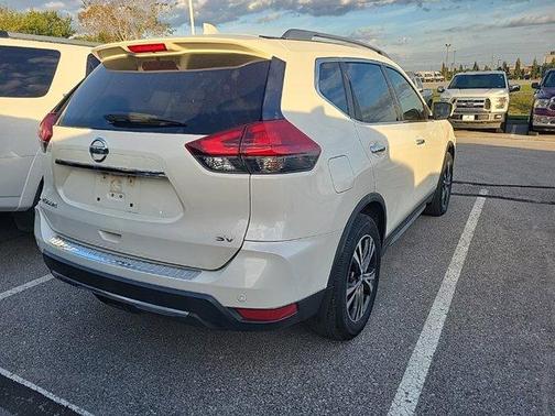 2020 Nissan Rogue SV
