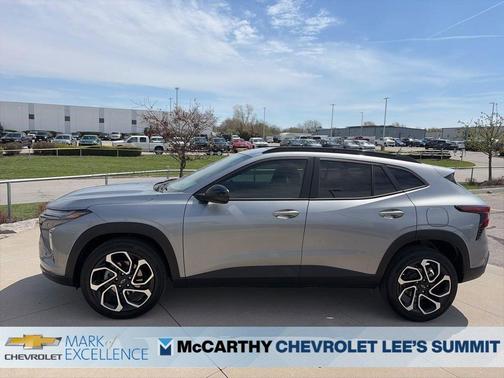 Sterling Gray Metallic 2026 Chevrolet Trax 2RS