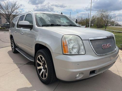 2011 GMC Yukon XL 1500 Denali