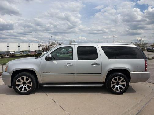 2011 GMC Yukon XL 1500 Denali