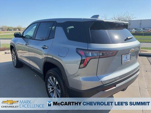 Sterling Gray Metallic 2026 Chevrolet Equinox LT