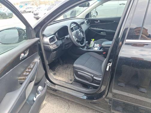 Ebony Black 2020 Kia Sorento LX