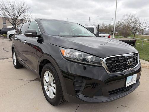 Ebony Black 2020 Kia Sorento LX