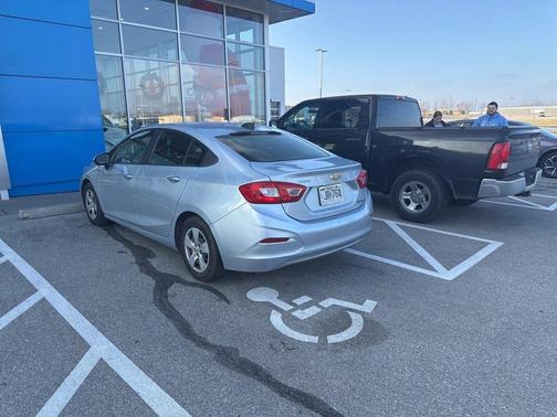 2017 Chevrolet Cruze LS