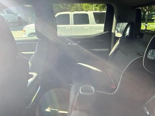 Summit White 2024 GMC Sierra 1500 SLT