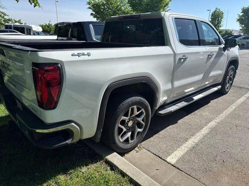 Summit White 2024 GMC Sierra 1500 SLT
