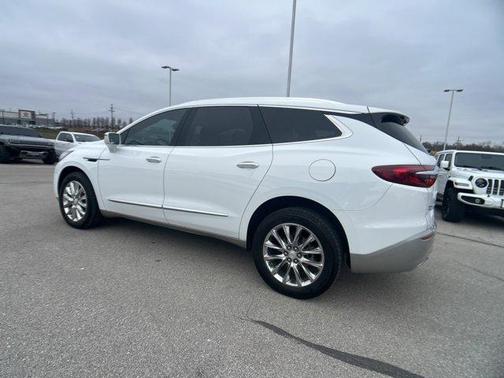 2020 Buick Enclave Essence