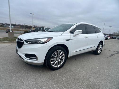 2020 Buick Enclave Essence