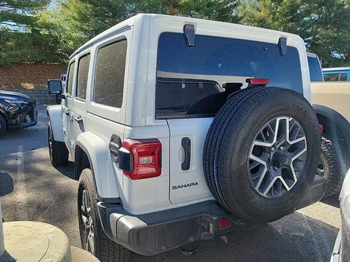2025 Jeep Wrangler Sahara