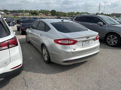 2014 Ford Fusion SE