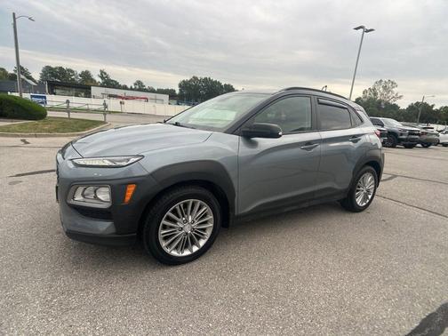 2021 Hyundai KONA SEL