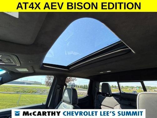 Onyx Black 2023 GMC Sierra 1500 AT4X