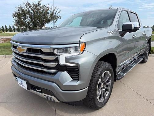 Sterling Gray Metallic 2026 Chevrolet Silverado 1500 High Country