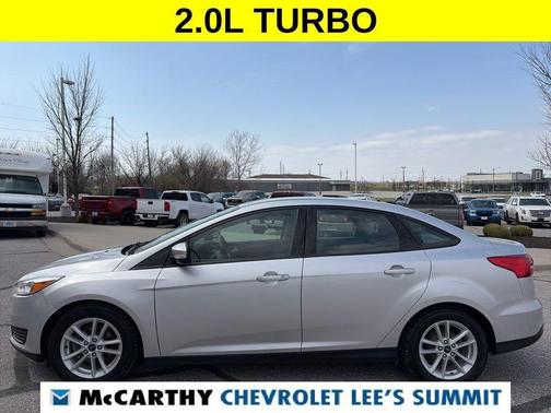 Ingot Silver 2017 Ford Focus SE