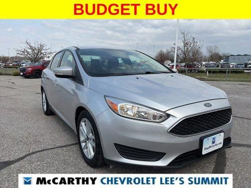 Ingot Silver 2017 Ford Focus SE