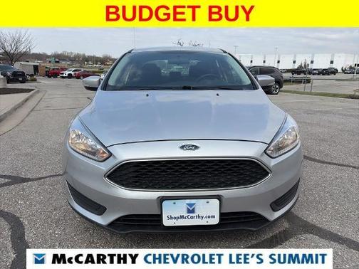 Ingot Silver 2017 Ford Focus SE