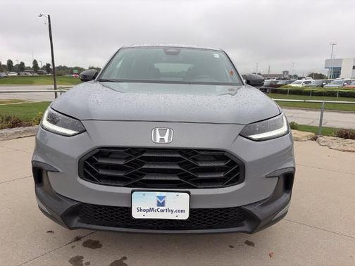 Urban Gray Pearl 2026 Honda HR-V Sport