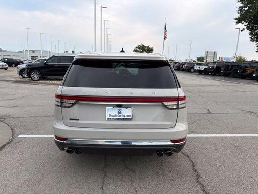 Ceramic White 2021 Lincoln Aviator Reserve AWD