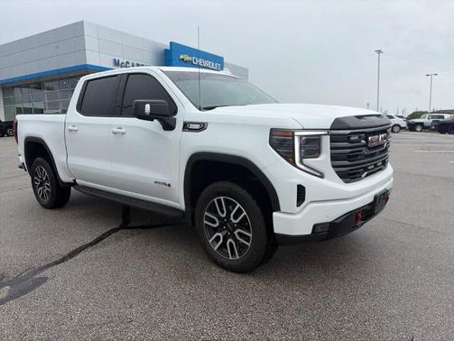 Summit White 2025 GMC Sierra 1500 AT4