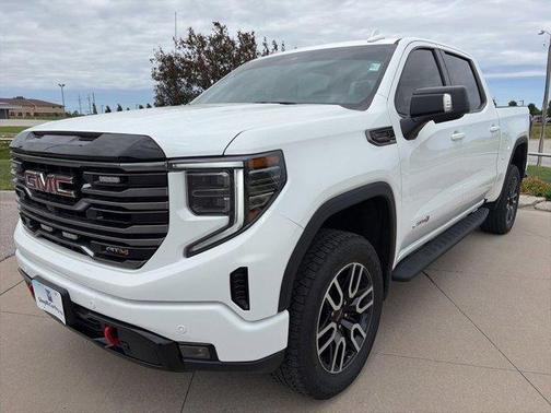 Summit White 2025 GMC Sierra 1500 AT4