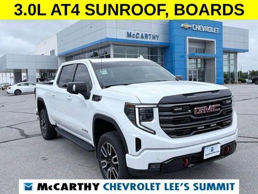 Summit White 2025 GMC Sierra 1500 AT4