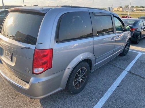 2016 Dodge Grand Caravan R/T