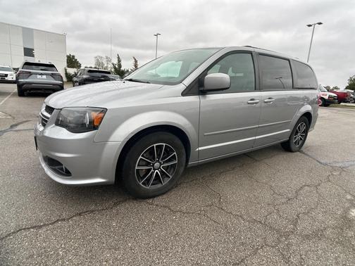 2016 Dodge Grand Caravan R/T