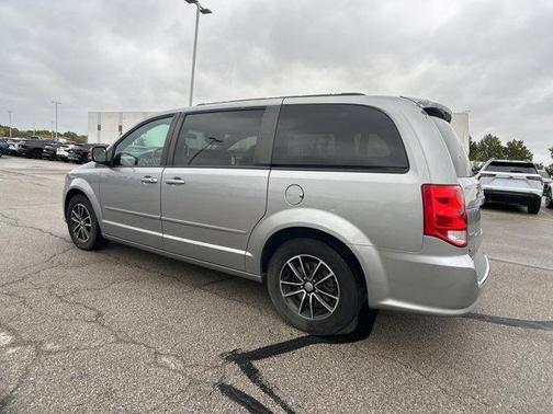 2016 Dodge Grand Caravan R/T