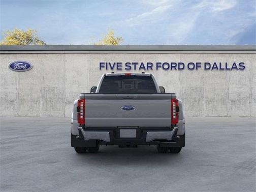 2025 Ford F-350 Lariat Super Duty