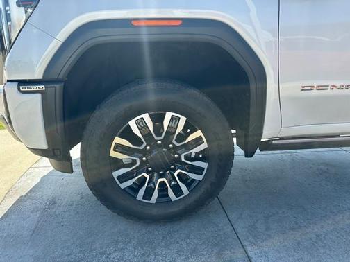 2024 GMC Sierra 2500 Denali Ultimate