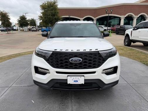 2023 Ford Explorer ST-Line