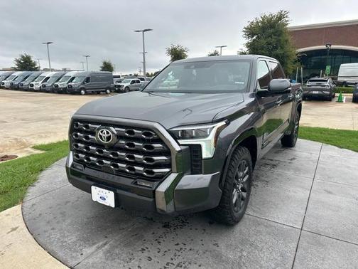 2023 Toyota Tundra Platinum