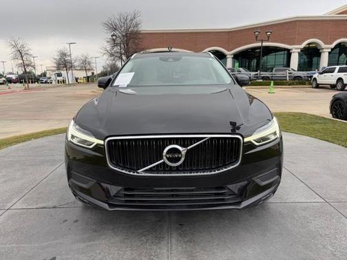 2021 Volvo XC60 T5 Momentum